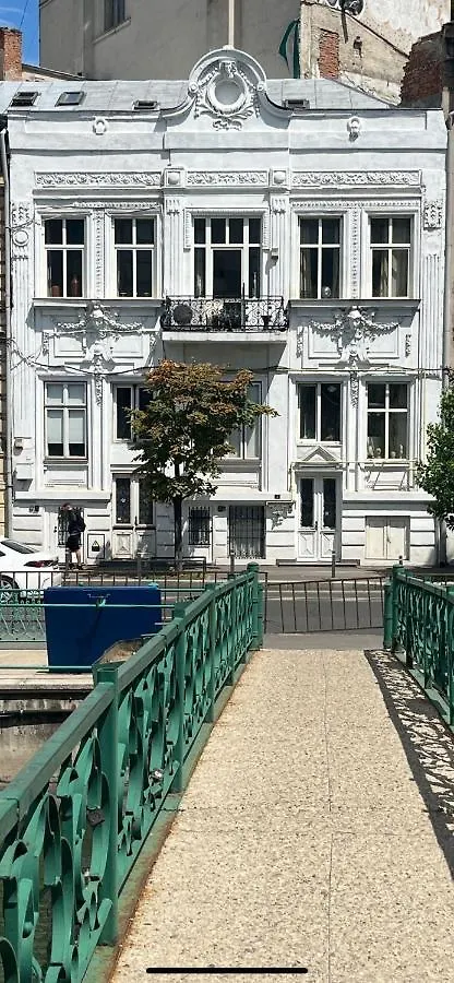 Old Town Napoleon Crib Apartment Bucharest