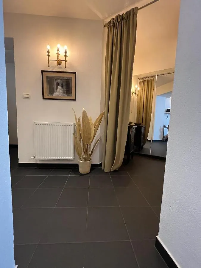 Old Town Napoleon Crib Apartment Bucharest 0*,